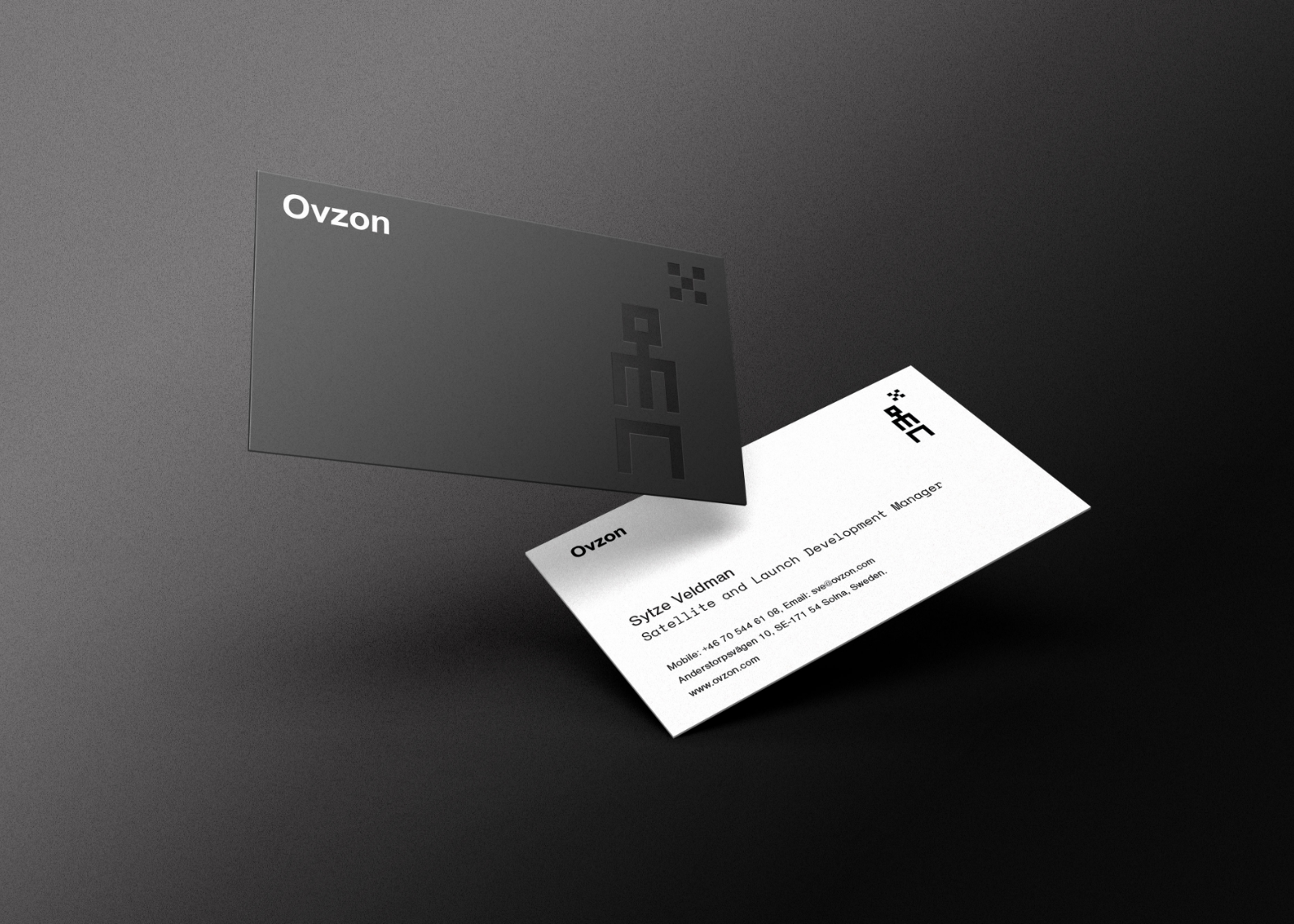 Ovzon_Business_Card_Mockup